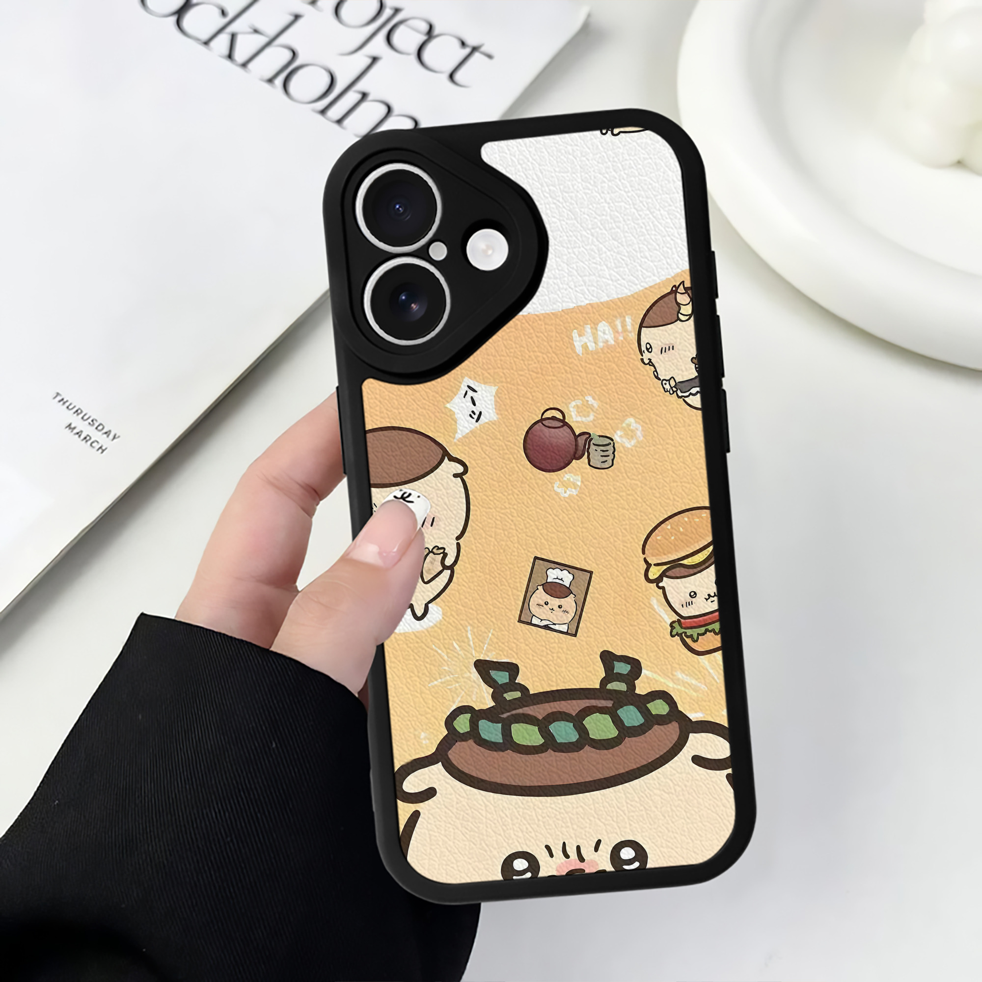（画像用） ちいかわ Chii-kawa 【iPhone 16シリーズ対応】シリコンスマホケース（レザー調） 材質：シリコン